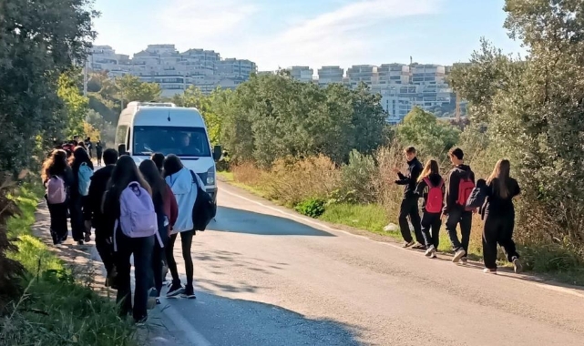 Öğrenciler dersten çok ulaşımı düşünüyor