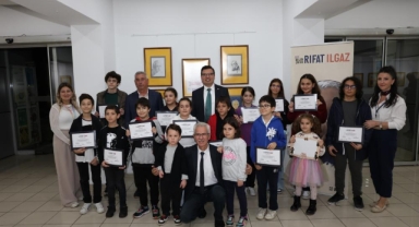 Rıfat Ilgaz’ın Öksüz Civciv’i çocukların karikatürlerinde hayat buldu