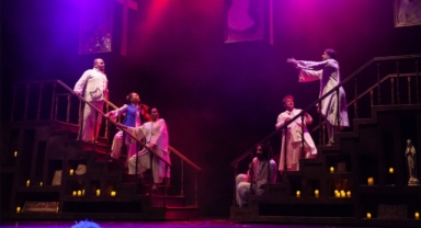 Şehir Tiyatrosu perdelerini öğretmenler için ücretsiz açıyor