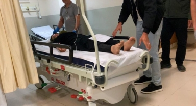 Telefonunu şarja takarken elektrik çarptı