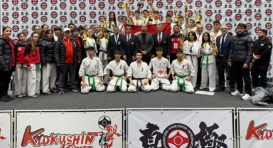 Avrupa'da Yıldırım rüzgarı