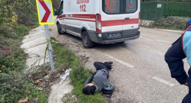 Bisikletli sürücü karşı şeride geçip savruldu