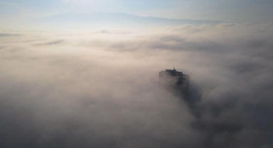 Bursa’da yoğun sis kenti yuttu