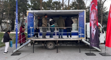 Büyükşehirden öğrencilere sıcak çorba