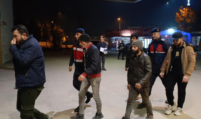 İnegöl'de 8 kaçak göçmen yakalandı