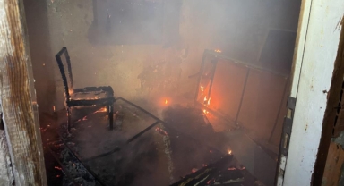 Metruk evde çıkan yangın paniğe neden oldu