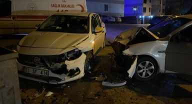 Mudanya'da hız ihlali feci kazaya yol açtı: 4 yaralı