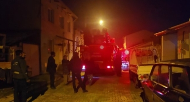 Baca yangını mahalleliyi korkuttu