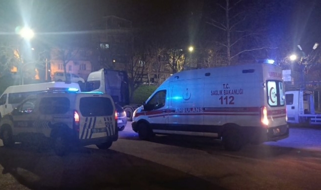 Bursa'da bıçaklı kavga'da 2 kişi yaralındı