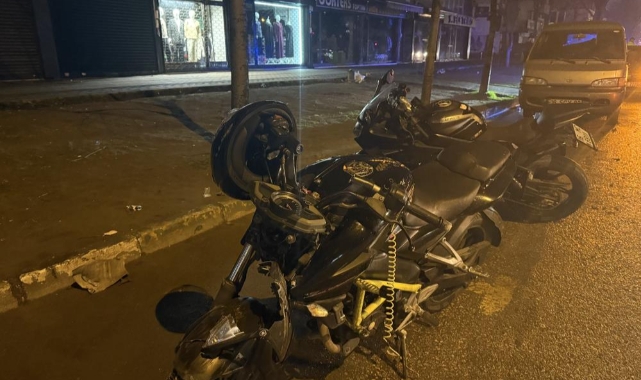Bursa'da otomobil ile motosiklet çarpıştı: 2 yaralı