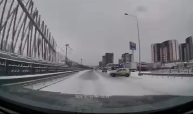 Bursa'da yoğun kar yağışı kazaları beraberinde getirdi
