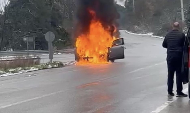 Gemlik'te otomobil alev topuna döndü