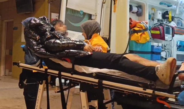 İki grup arasında çıkan tartışma bıçaklı kavgaya dönüştü: 1 yaralı