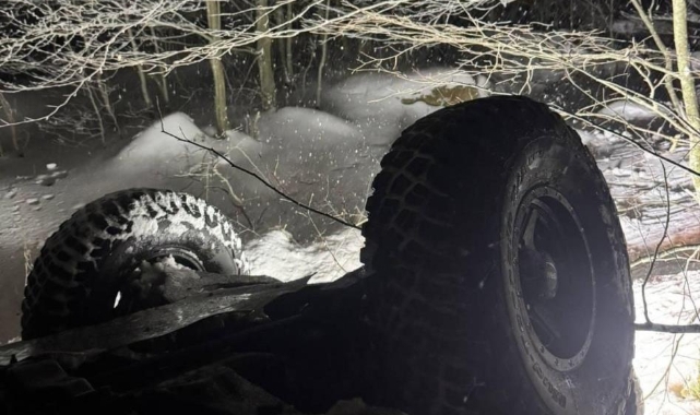 İnegöl'de cip uçuruma yuvarlandı: 5 yaralı