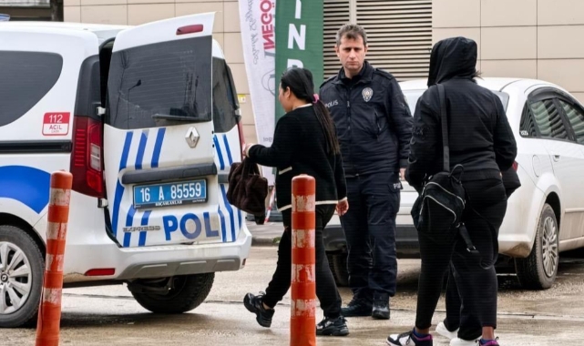 İnegöl'de kaçak masör operasyonu: 3 kişi yakalandı
