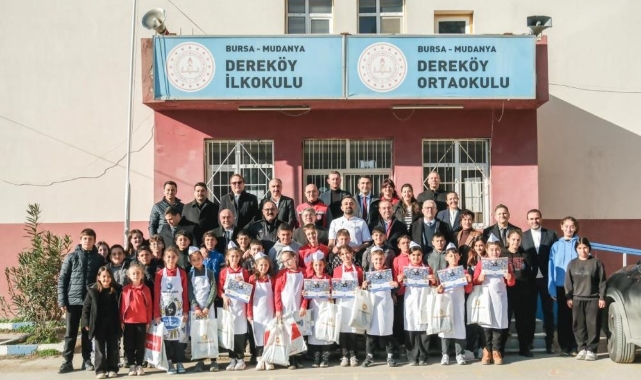 Minik Şeflerle Zeytinli Tarifler’in ilk durağı Dereköy İlköğretim Okulu
