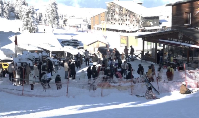 Sömestr tatilinde Uludağ cıvıl cıvıl