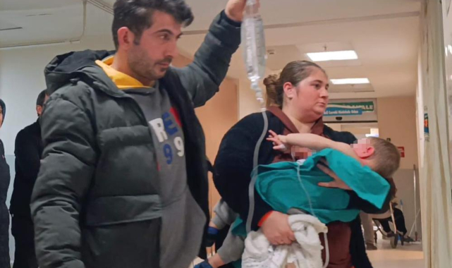 1,5 yaşındaki bebeğin üzerine kaynar su döküldü