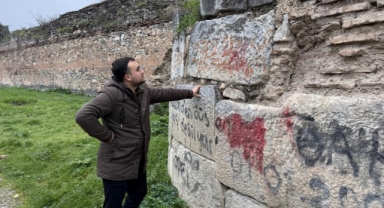 2 bin yıllık surlara verilen zarar tepki çekti
