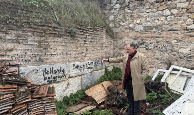 2 bin yıllık surlara verilen zarar tepki çekti