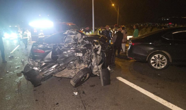 Arızalanan araca kamyon çarptı: 1 yaralı