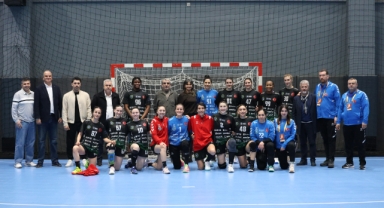 Bursa Büyükşehir Belediyespor sezonu zirvede tamamladı