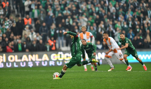 Bursaspor Adanaspor'a gol olup yağdı