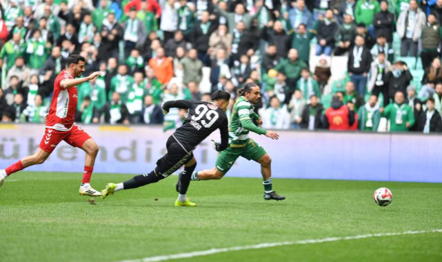 Bursaspor 68 Aksaray Belediyespor'a gol oldu yağdı