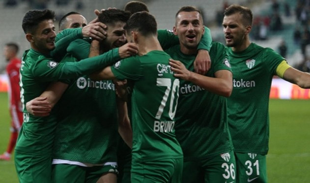 Bursaspor Isparta'da 1 puan'a razı oldu