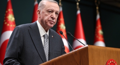 Cumhurbaşkanı Erdoğan: Depremzedelere ev faizsiz olacak