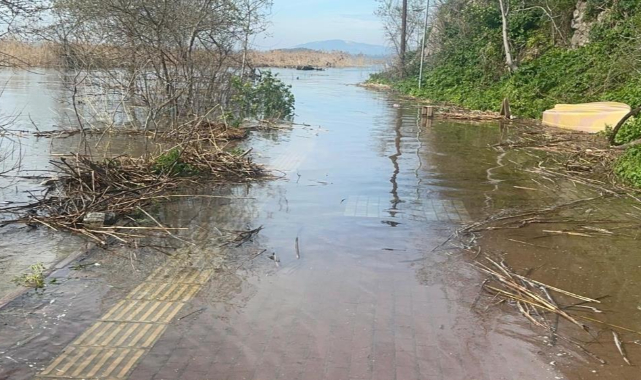 Eskikaraağaç'ta yükselen göl'den nasibini aldı
