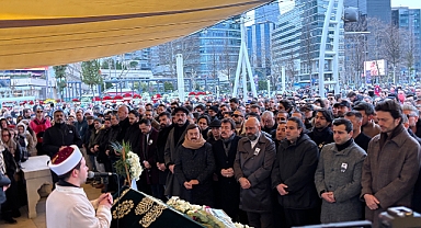 Şarkıcı Fatih Ürek son yolculuğuna uğurlandı