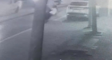 İki motosiklet böyle çarpıştı… 1'i hamile 2 yaralı