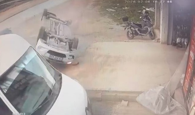 İnegöl'de dün meydana gelen kazada 4 genç'in durumu kritik