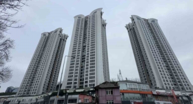 İstanbul’da 30’uncu kattan düşen çocuk hayatını kaybetti