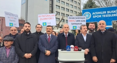 İYİ Parti'den BUSKİ önünde su faturası protestosu