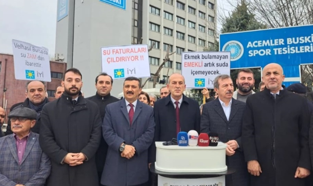İYİ Parti'den BUSKİ önünde su faturası protestosu