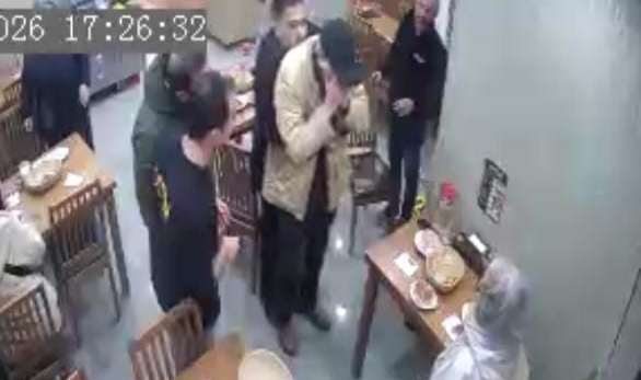 Komiserden hayat kurtaran müdahale