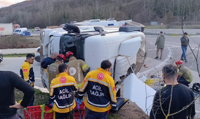 Kontrolden çıkan beton tankeri devrildi : 1 ağır yaralı