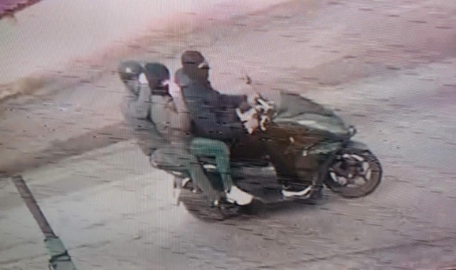 Motosikletli maskeli hırsızlar 68 saatlik kamera incelemesiyle yakalandı