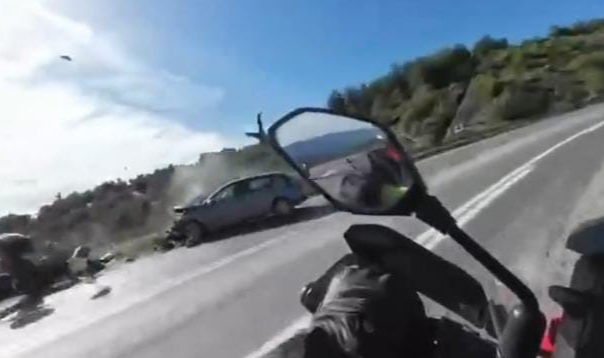 Motosiklette ölüm kask kamerasında