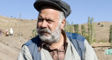 Usta oyuncu Ali Tutal hayatını kaybetti