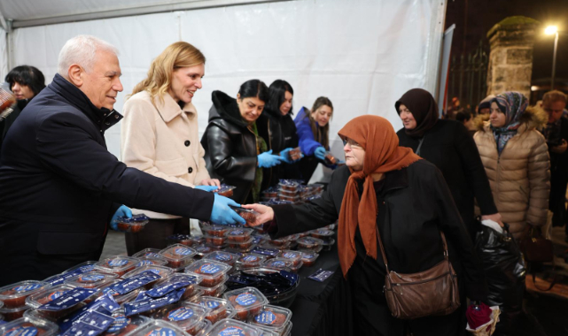 Ulu Cami'de Ramazan'a tatlı başlangıç