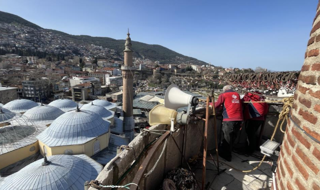 Ulu Cami'ye Ramazan mahyası: 'Kul hakkından sakın'