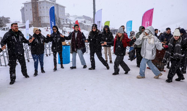 Uludağ zirvesinde 'Gençlik Buluşması'