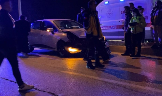 2 otomobilin çarpıştığı kazada 1 kişi yaralandı