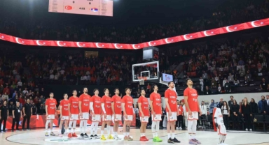A Milli Erkek Basketbol Takımı namağlup üst tura çıktı