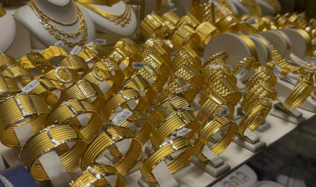 Bankalar ile Kapalıçarşı arasındaki makas açılıyor!