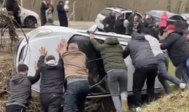 Bursa'da feci kaza: Araç takla attı