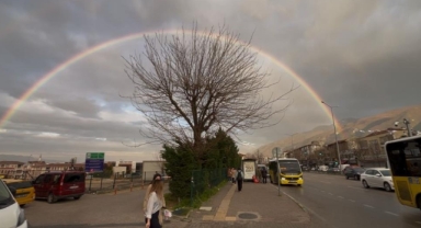 Bursa’da gökkuşağı mest etti